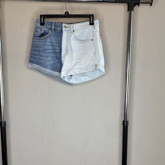 PacSun Pants - PacSun Two-Tone Blue and White Jean Shorts